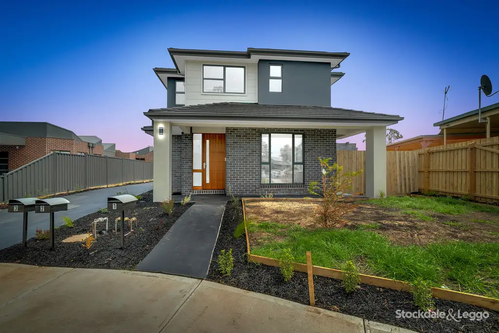 Main view of Homely townhouse listing, 1/23 Sumers Street, Laverton VIC 3028