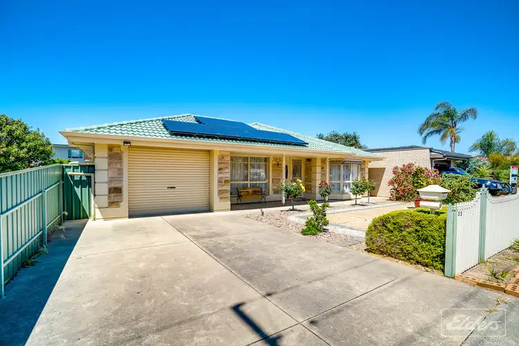 32 NEWLAND STREET, Victor Harbor SA 5211