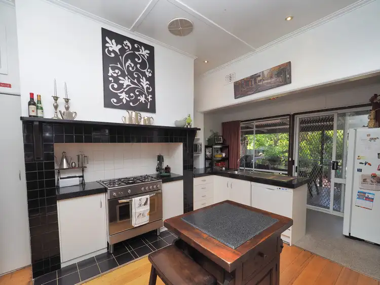 Sixth view of Homely house listing, 4 View Point Street, Ararat VIC 3377