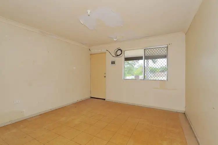 Seventh view of Homely house listing, 4 Gypsy Rise, Swan View WA 6056