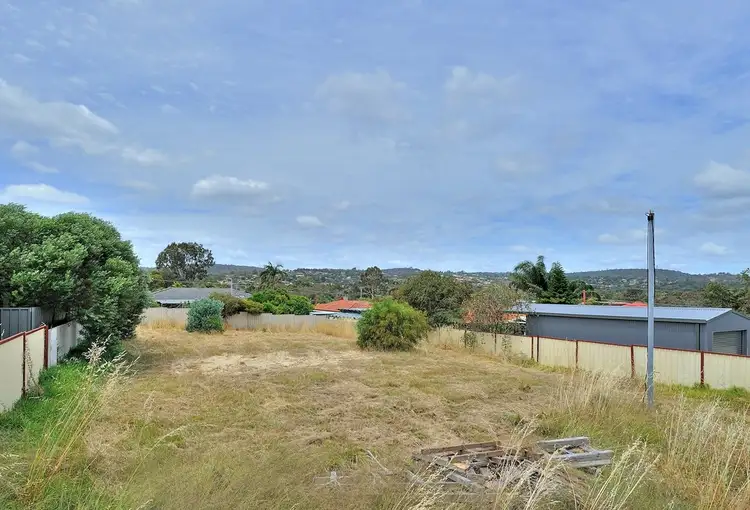 2 Ackmar Way, Swan View WA 6056