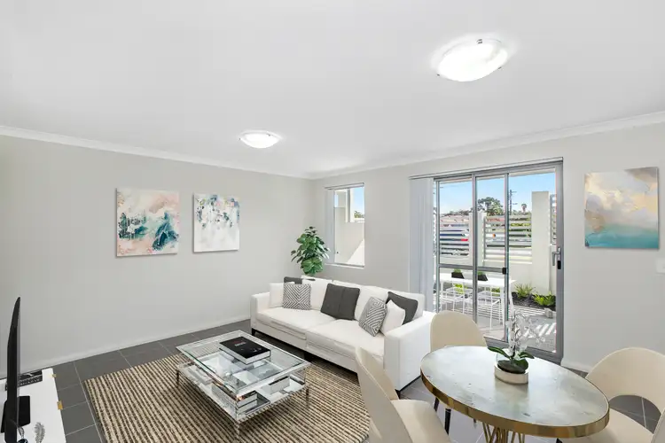 Main view of Homely apartment listing, 2/31 Stratton Street, Hamilton Hill WA 6163