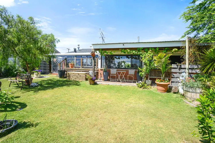 20 Sidney Parade, Hindmarsh Island SA 5214