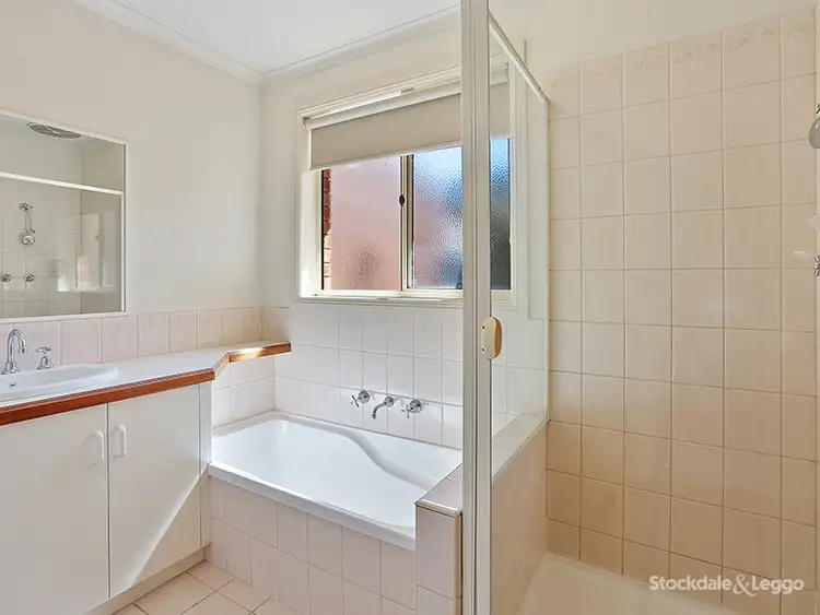 Fifth view of Homely unit listing, 2/2 Camira Court, Grovedale VIC 3216