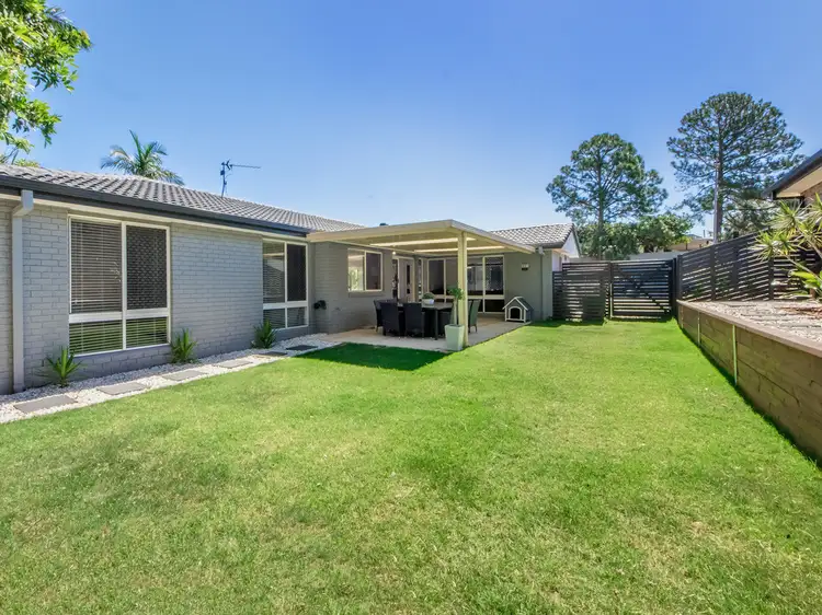4 Highfield Drive, Merrimac QLD 4226