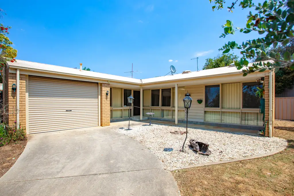 Main view of Homely townhouse listing, 1/7 Heckendorf Road, Wodonga VIC 3690