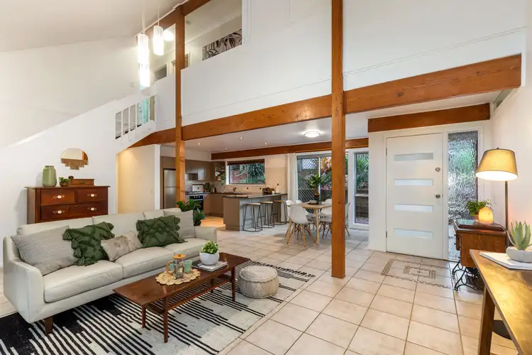 9 Barber Road, Ferny Hills QLD 4055