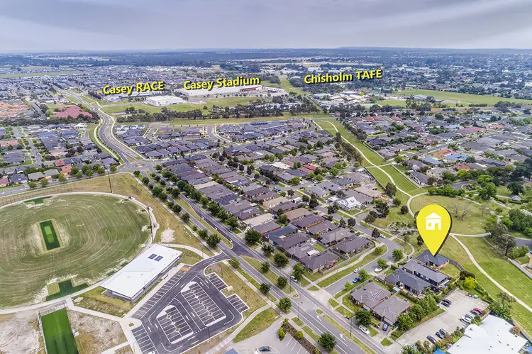 Fourth view of Homely house listing, 8 Avalon Crescent, Cranbourne East VIC 3977