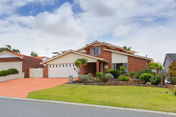 33 Bernedale Way, Duncraig WA 6023