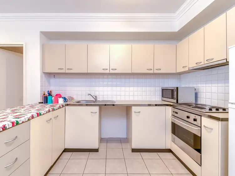 Sixth view of Homely apartment listing, 2A/811 HAY STREET, Perth WA 6000