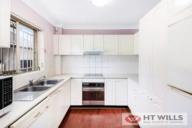 Second view of Homely unit listing, 2/90 Queens Road, Hurstville NSW 2220