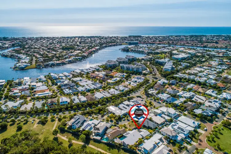 5 Komodo Court, Kawana Island QLD 4575