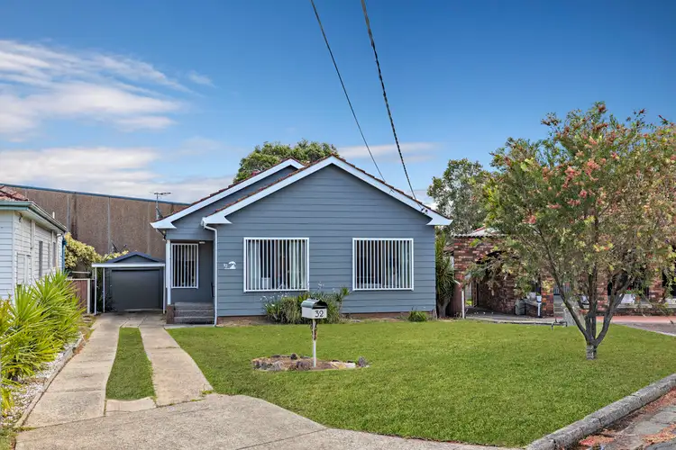 32 Leigh Avenue, Roselands NSW 2196