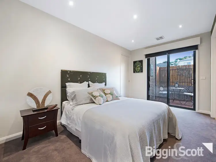 Fifth view of Homely house listing, 6 Fairview Close, Keysborough VIC 3173