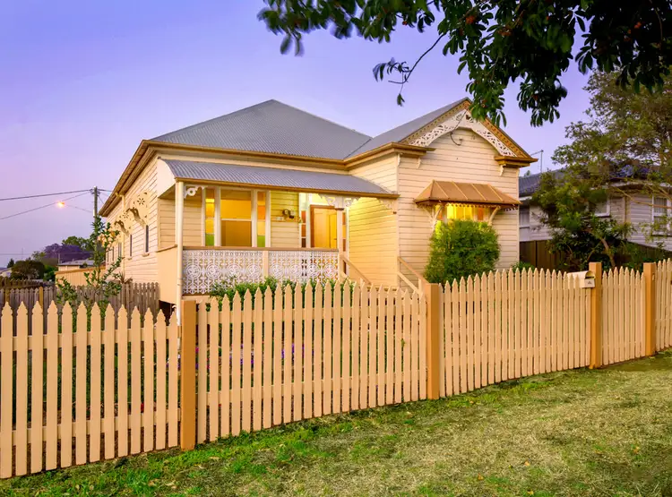 7 Cooper Street, South Toowoomba QLD 4350