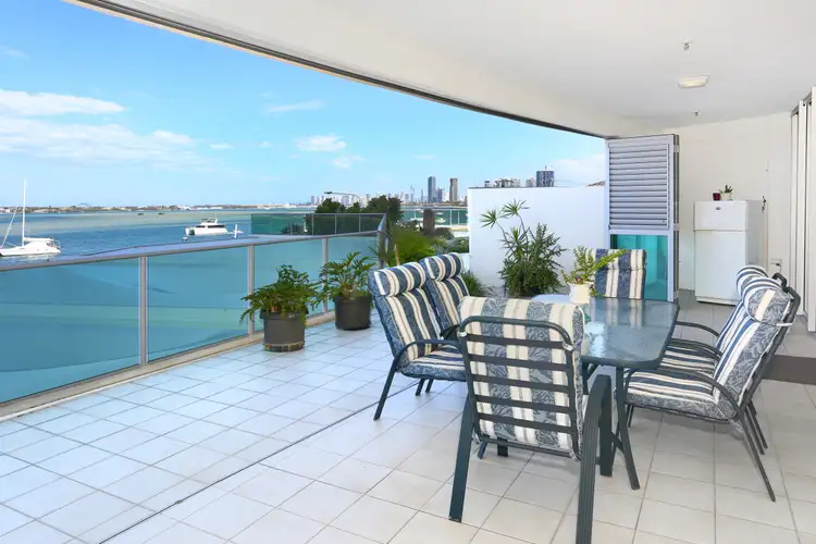 204/300 Marine Parade, Labrador QLD 4215