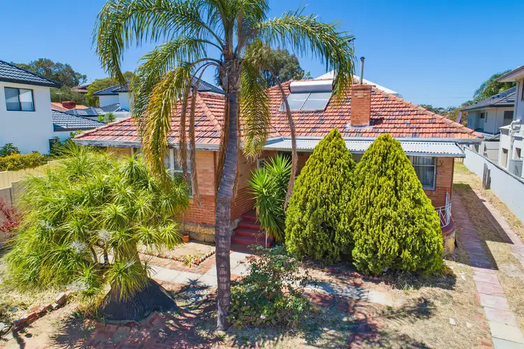 169 St Brigids Terrace, Scarborough WA 6019