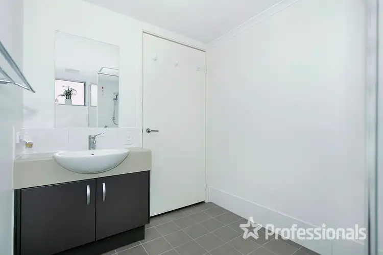 Fifth view of Homely house listing, U3/7 Ashbury Crescent, Mirrabooka WA 6061