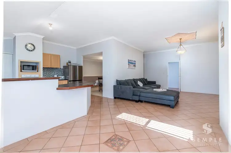 Sixth view of Homely house listing, 15 Cincotta Loop, Beeliar WA 6164