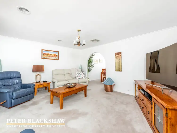 6 Tyner Street, Calwell ACT 2905