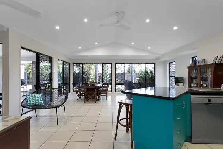 Fourth view of Homely house listing, 10 Carmela Court, Ooralea QLD 4740