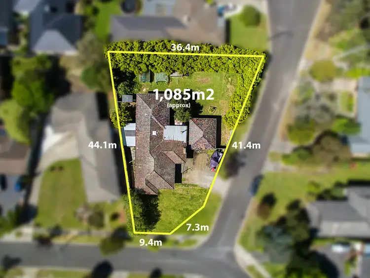5 Coromandel Crescent South, Knoxfield VIC 3180
