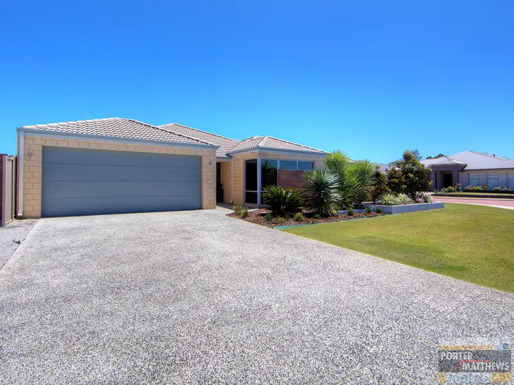 10 Dilabert Lane, Wattle Grove WA 6107