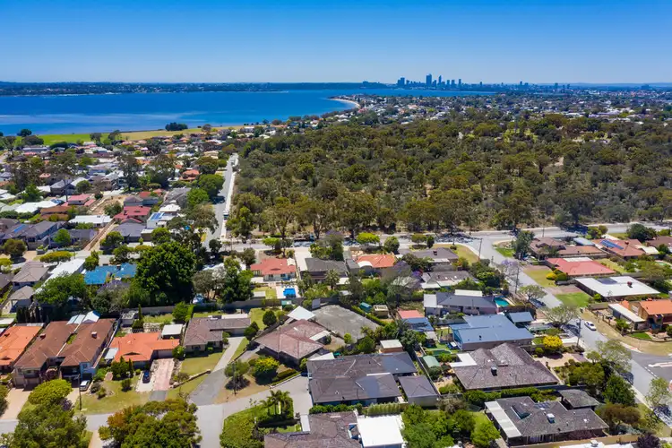 Fifth view of Homely house listing, 2 Gundill Street, Booragoon WA 6154