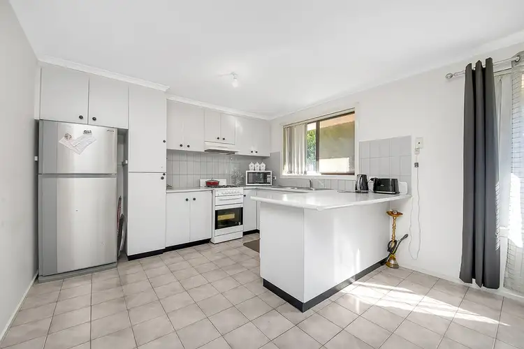 2/79 Shankland Boulevard