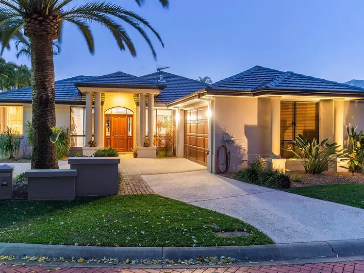 4 River Cove Pl, Helensvale QLD 4212