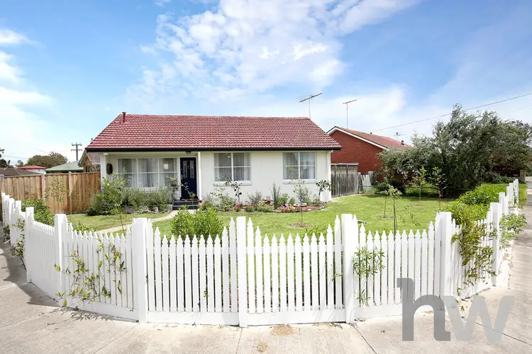 35 Lucas Street, Newcomb VIC 3219