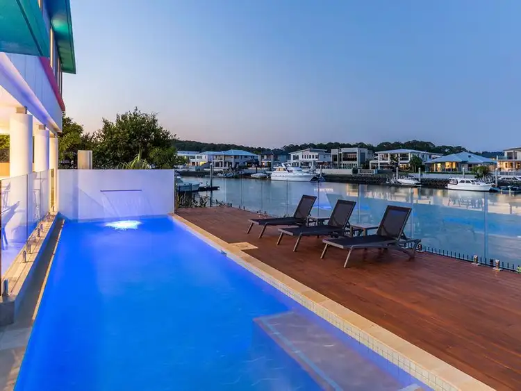 55 Cova Boulevard, Hope Island QLD 4212