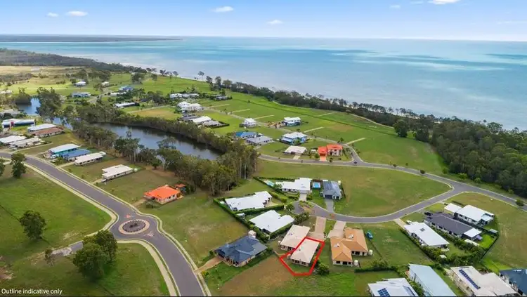 2/14 Fulmar Court, Burrum Heads QLD 4659