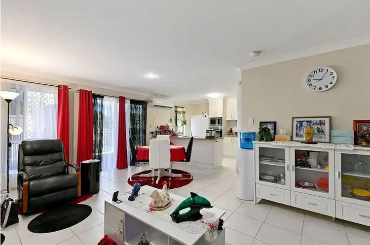 Fourth view of Homely semi-detached listing, 1/14 Fulmar Court, Burrum Heads QLD 4659