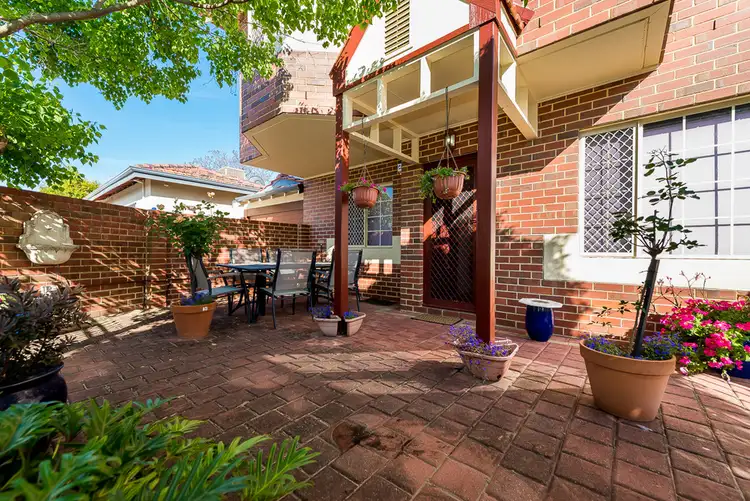 6 Arthur Street, Inglewood WA 6052