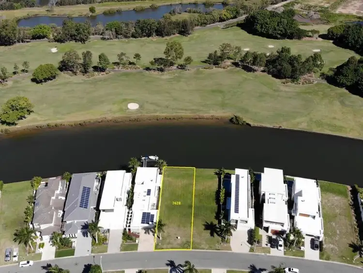 7628 Fairway Boulevard, Hope Island QLD 4212