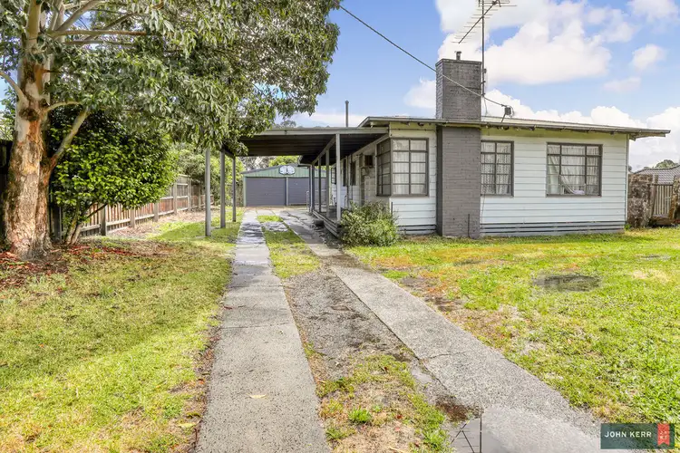 30 Marshall Avenue, Moe VIC 3825