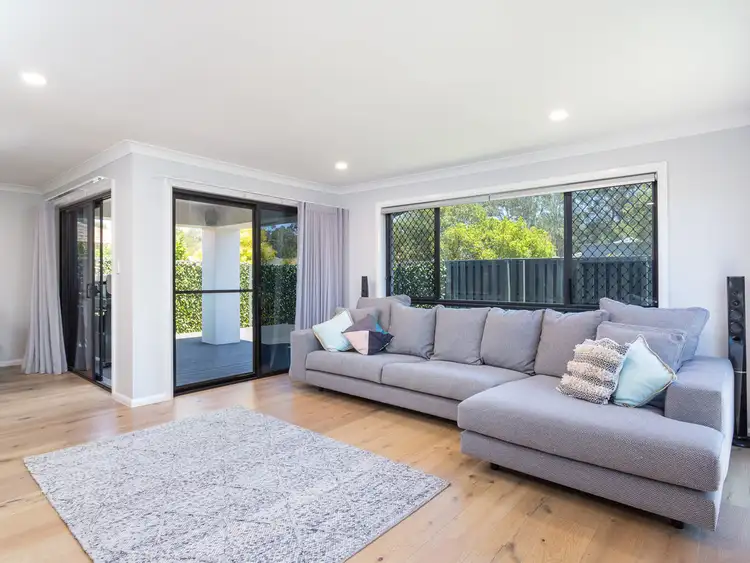 18 Gentian Drive, Arundel QLD 4214