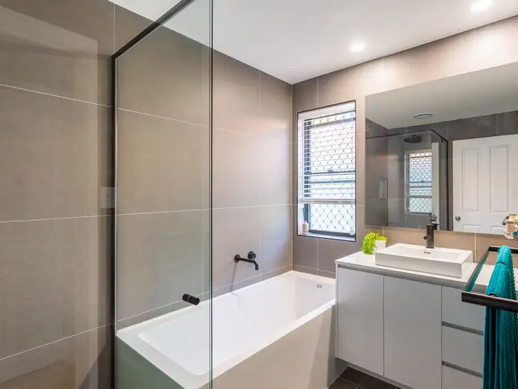 Sixth view of Homely house listing, 18 Gentian Drive, Arundel QLD 4214