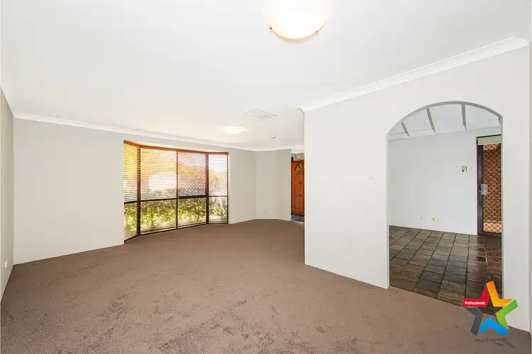 24 Small Street, Beechboro WA 6063