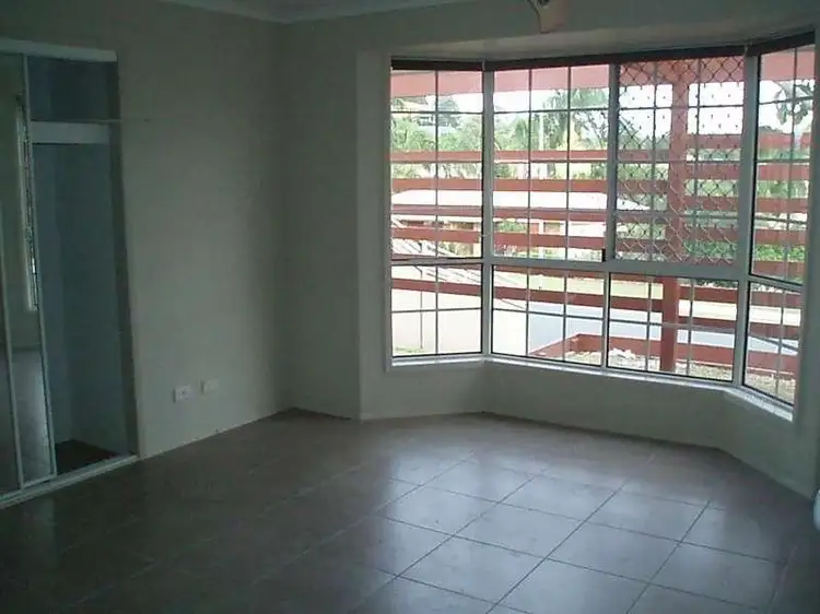 Fifth view of Homely house listing, 2 Dawnann Ct, Carrara QLD 4211