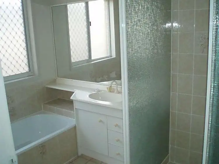 Seventh view of Homely house listing, 2 Dawnann Ct, Carrara QLD 4211