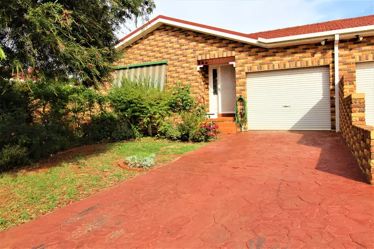 Main view of Homely unit listing, Unit 2/7 Meakin Street, Griffith NSW 2680