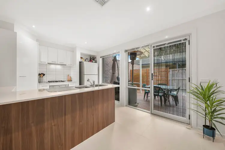Sixth view of Homely townhouse listing, 160 Ernest Jones Drive, Macleod VIC 3085