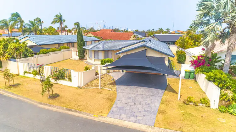 4 ANTIGUA WAY, Clear Island Waters QLD 4226