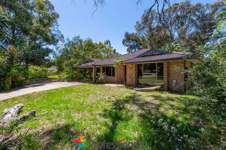 12 Navarre Row, Greenfields WA 6210
