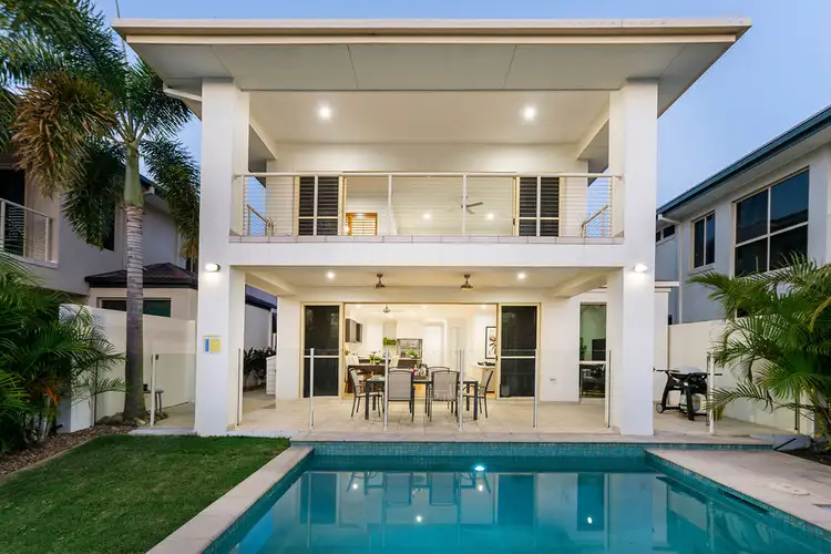 7406 Ellensbrook Drive, Hope Island QLD 4212