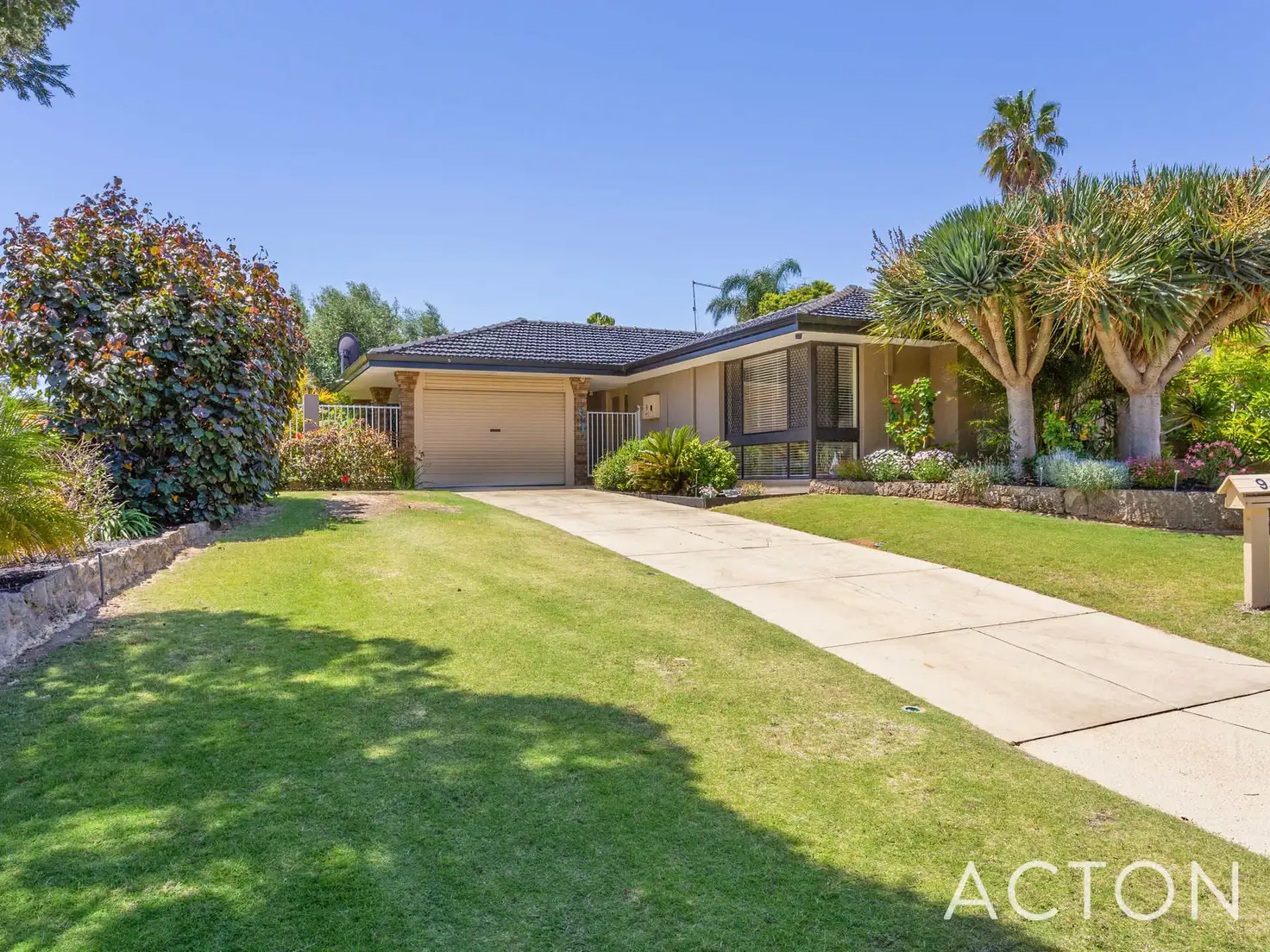 Main view of Homely house listing, 9 Twain Close, Munster WA 6166