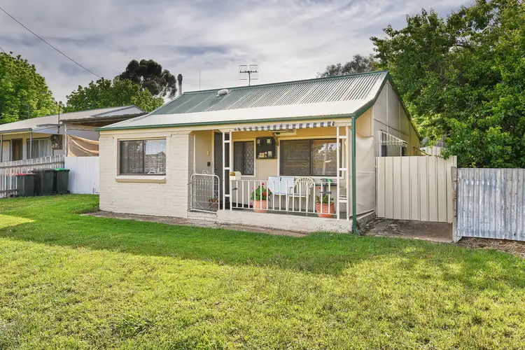 6 Denison Street, Junee NSW 2663