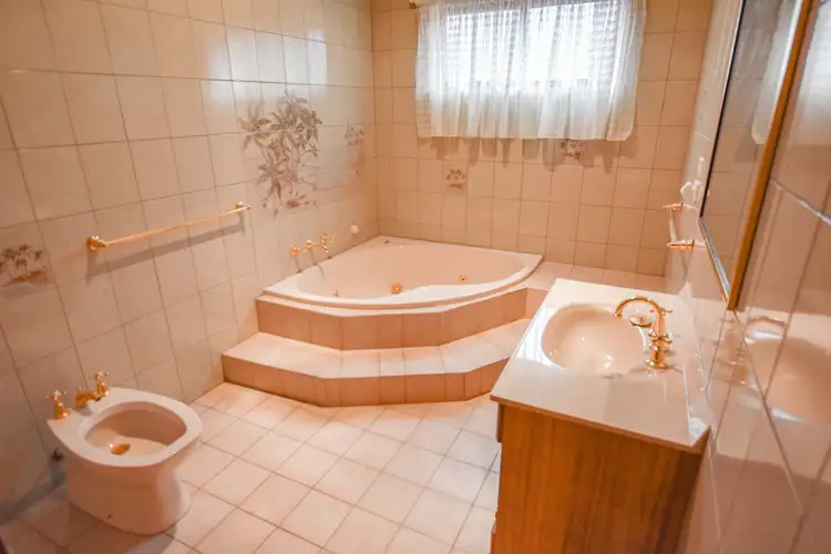 Fifth view of Homely house listing, 9 Queen Street, Myrtleford VIC 3737